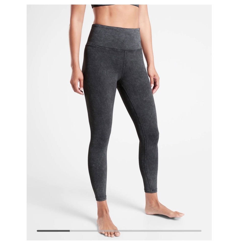 Athleta Elation Garment Dye 7/8 Tight